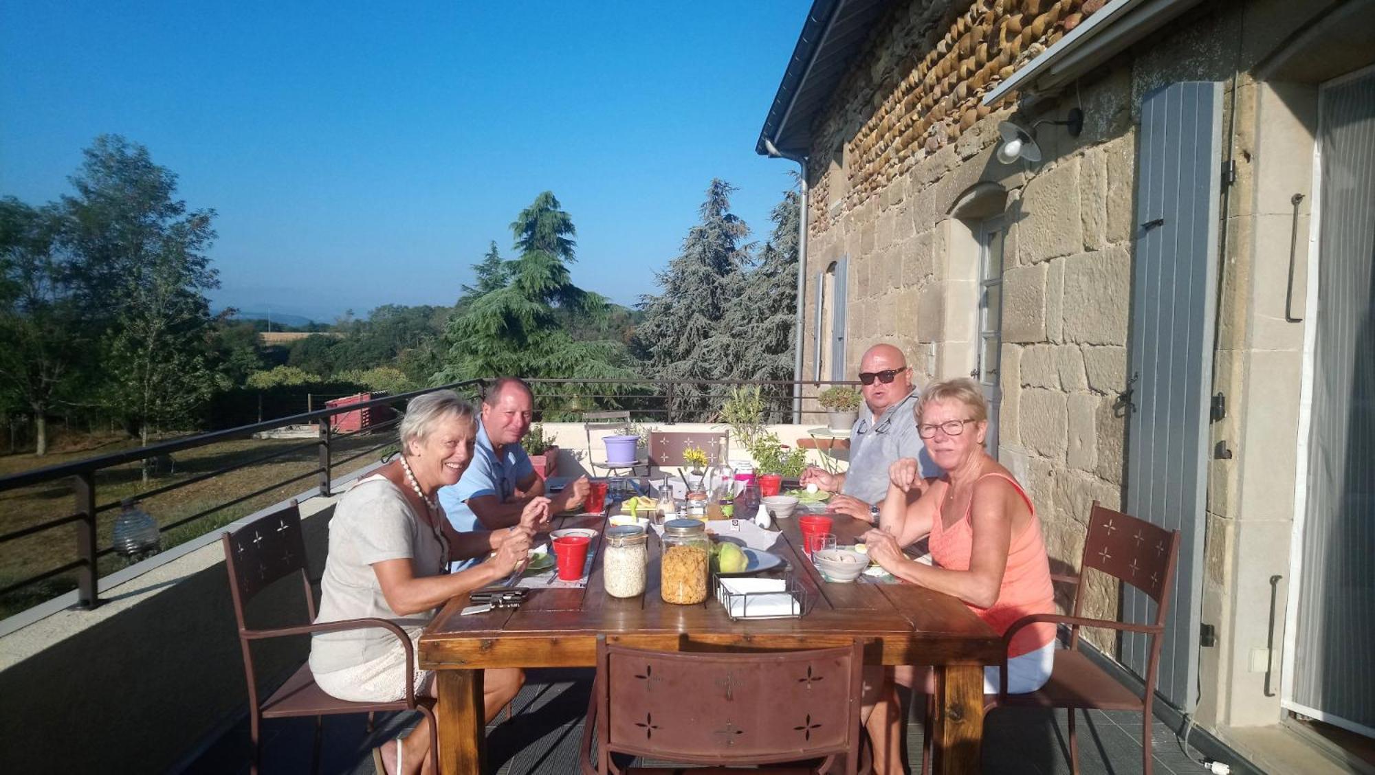 La Meridienne Des Collines La Motte-de-Galaure Экстерьер фото